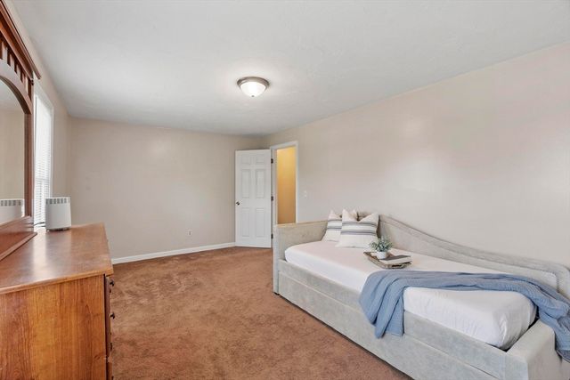 52 Heritage Dr 52, Tewksbury, MA 01876