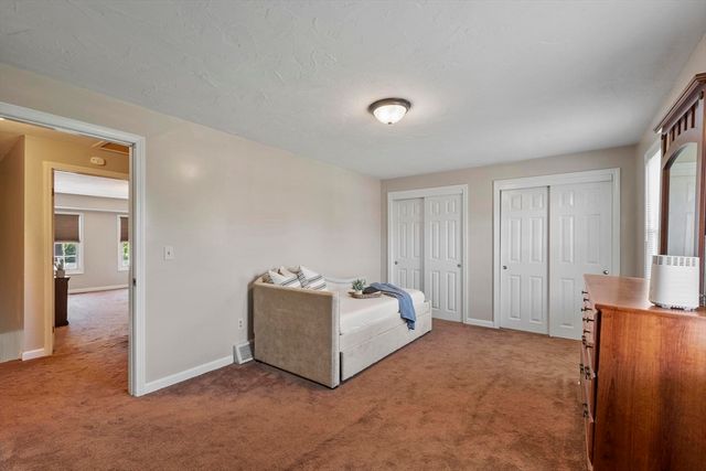 52 Heritage Dr 52, Tewksbury, MA 01876