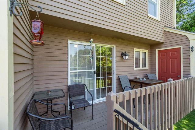 52 Heritage Dr 52, Tewksbury, MA 01876