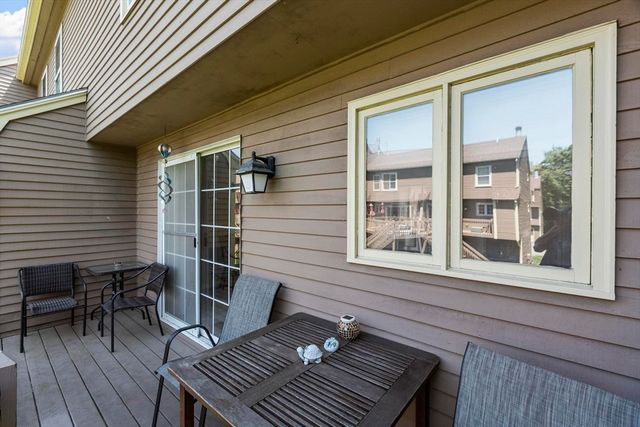 52 Heritage Dr 52, Tewksbury, MA 01876