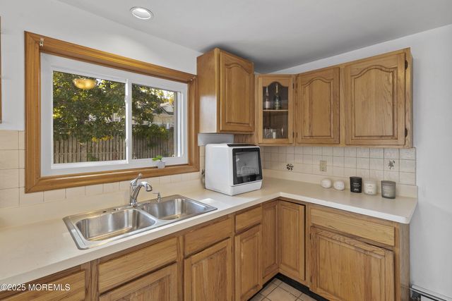 29 Wilson Avenue, Manalapan, NJ 07726