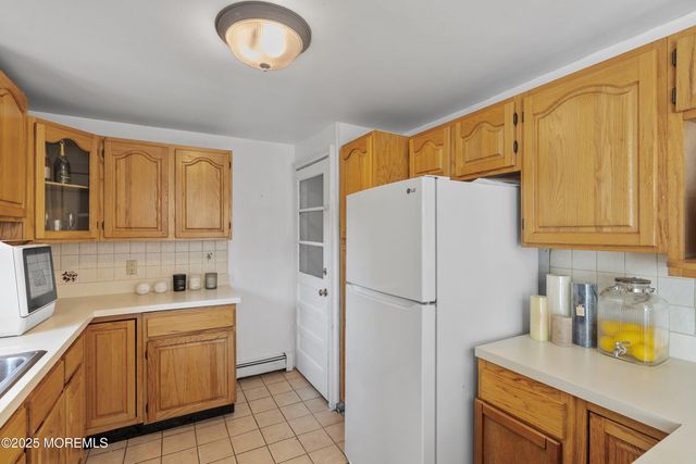 29 Wilson Avenue, Manalapan, NJ 07726