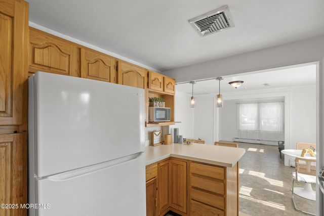 29 Wilson Avenue, Manalapan, NJ 07726