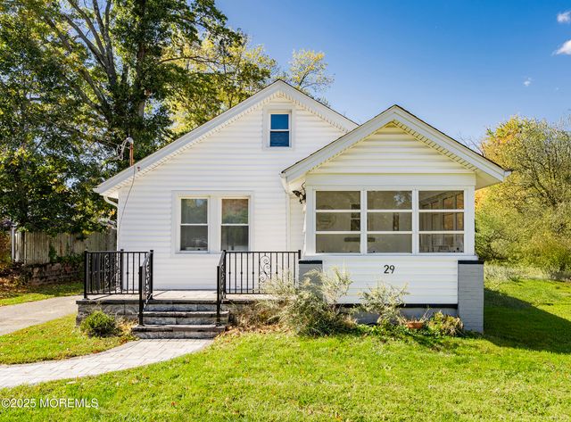 29 Wilson Avenue, Manalapan, NJ 07726