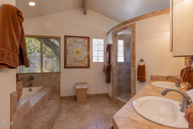 1284 Ferrara Drive, Ojai, CA 93023
