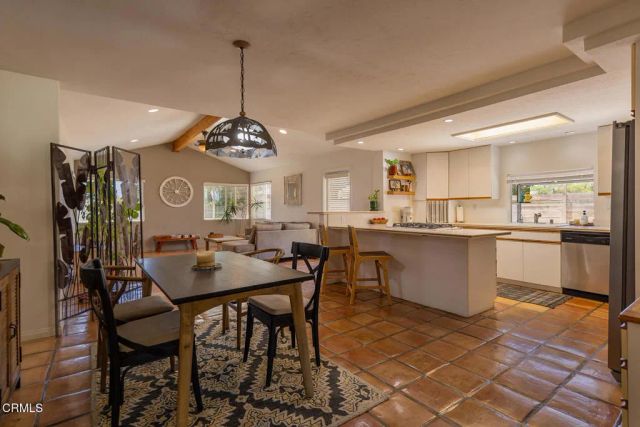 1284 Ferrara Drive, Ojai, CA 93023