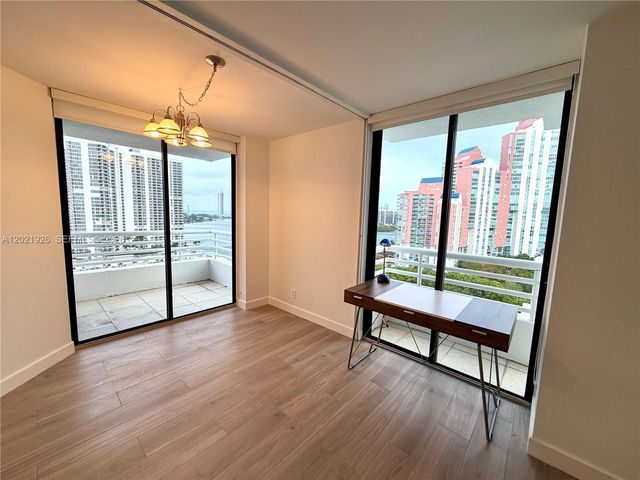 3300 NE 192nd St 1713, Aventura, FL 33180