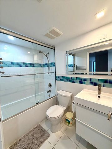 3300 NE 192nd St 1713, Aventura, FL 33180