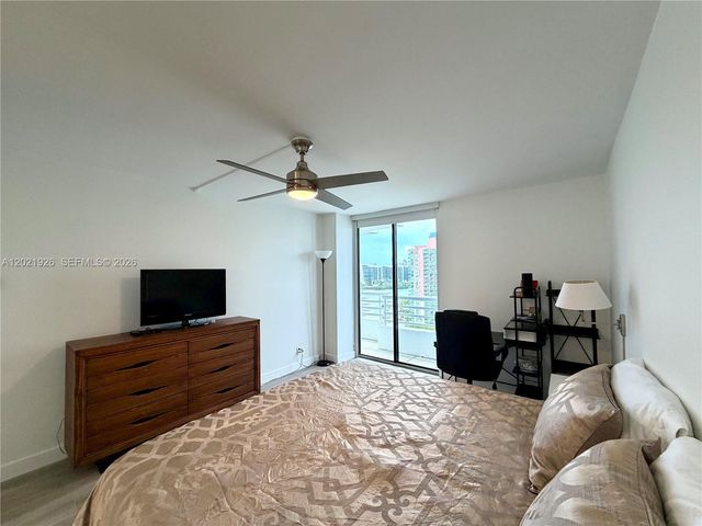 3300 NE 192nd St 1713, Aventura, FL 33180