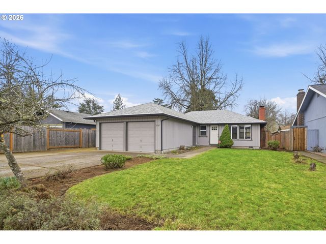 3705 PEPPERTREE Dr, Eugene, OR 97402