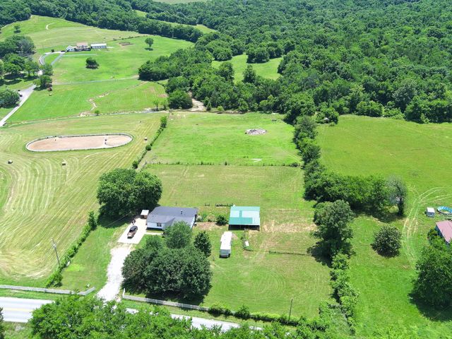 2137 Highway 130, W, Shelbyville, TN 37160