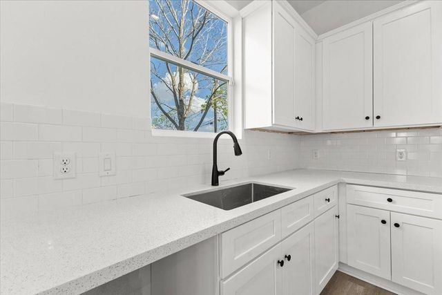 313 Tennessee Street, Houston, TX 77029