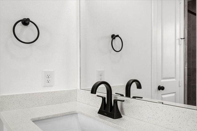 313 Tennessee Street, Houston, TX 77029