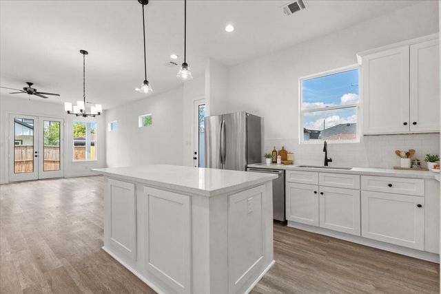 313 Tennessee Street, Houston, TX 77029