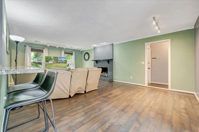 1233 Martha DR, Roanoke, VA 24019