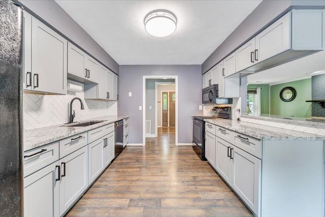 1233 Martha DR, Roanoke, VA 24019