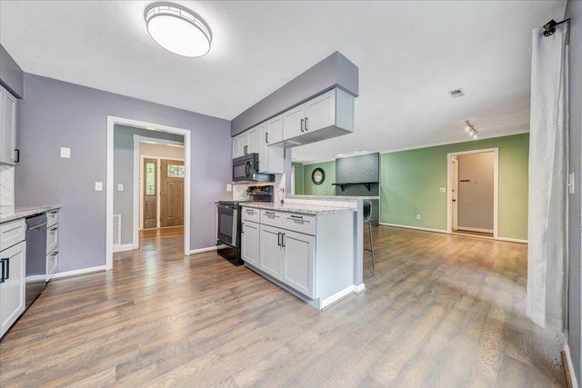 1233 Martha DR, Roanoke, VA 24019