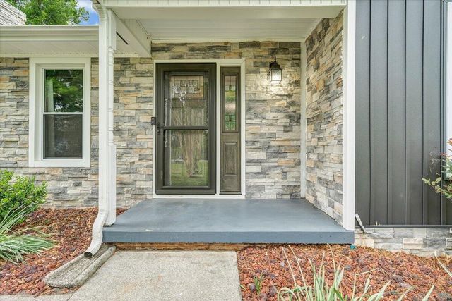 1233 Martha DR, Roanoke, VA 24019