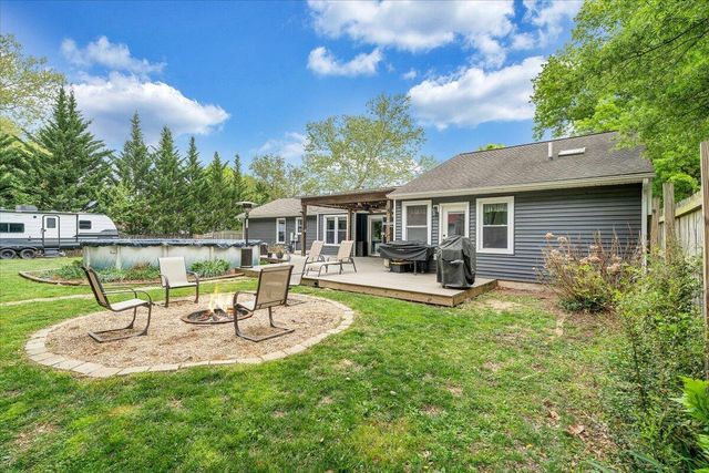 1233 Martha DR, Roanoke, VA 24019