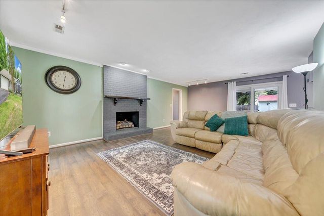 1233 Martha DR, Roanoke, VA 24019