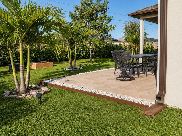 729 SW Haas Avenue, Port St. Lucie, FL 34953