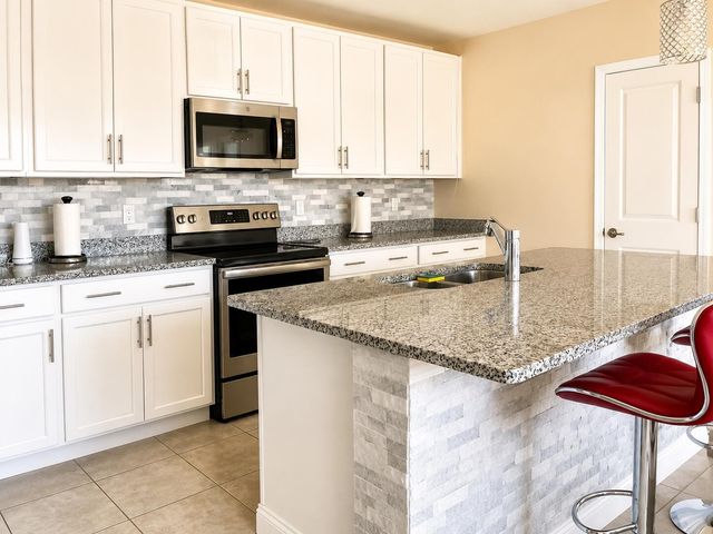 729 SW Haas Avenue, Port St. Lucie, FL 34953