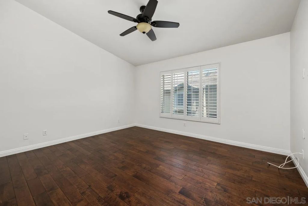 Image 16 of property listing at 12541 El Camino Real, San Diego, CA 92130
