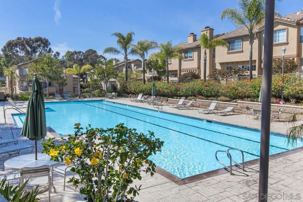 Image 26 of property listing at 12541 El Camino Real, San Diego, CA 92130