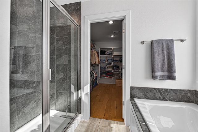 1669 N Pershing Street, Fayetteville, AR 72704