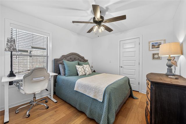 1669 N Pershing Street, Fayetteville, AR 72704