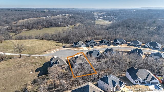 1669 N Pershing Street, Fayetteville, AR 72704