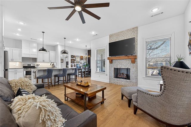 1669 N Pershing Street, Fayetteville, AR 72704