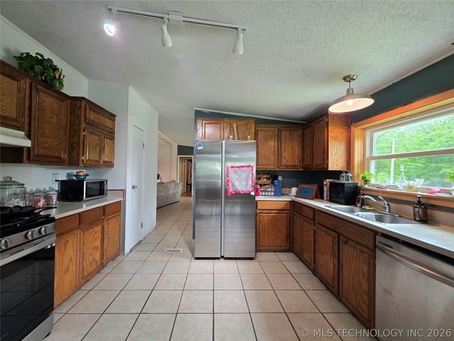 14894 E Main Street, Claremore, OK 74019