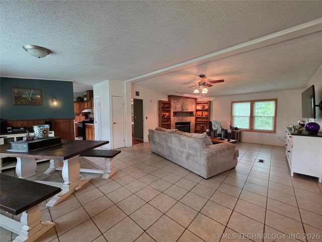 14894 E Main Street, Claremore, OK 74019
