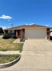 3501 Clydesdale Drive, Denton, TX 76210