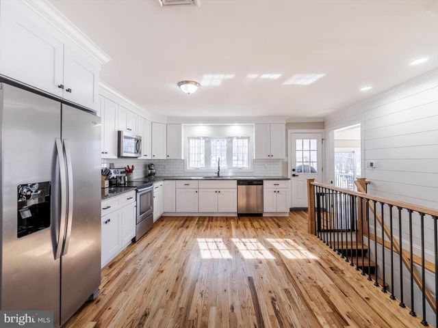 1185 WOODWARD DR, West Chester, PA 19380