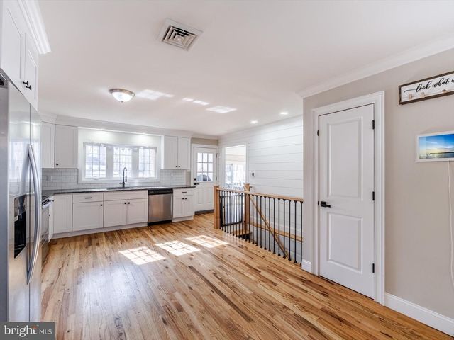 1185 WOODWARD DR, West Chester, PA 19380