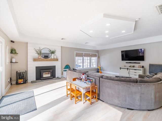 1185 WOODWARD DR, West Chester, PA 19380