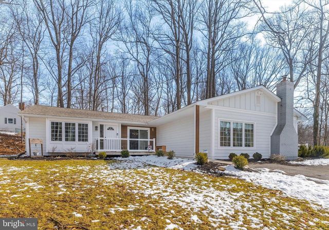 1185 WOODWARD DR, West Chester, PA 19380