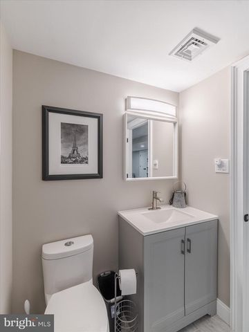 1185 WOODWARD DR, West Chester, PA 19380