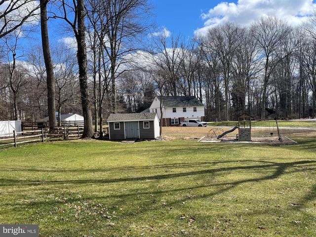 1185 WOODWARD DR, West Chester, PA 19380