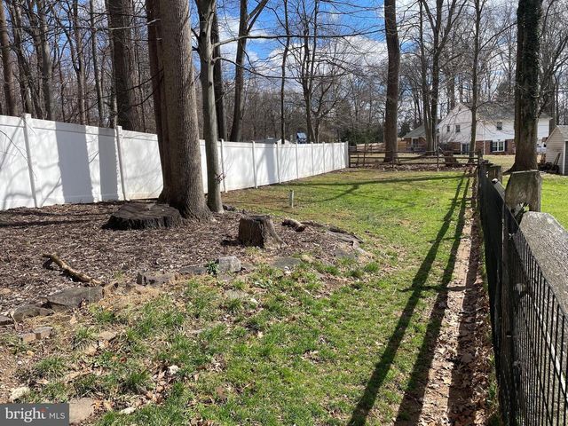 1185 WOODWARD DR, West Chester, PA 19380