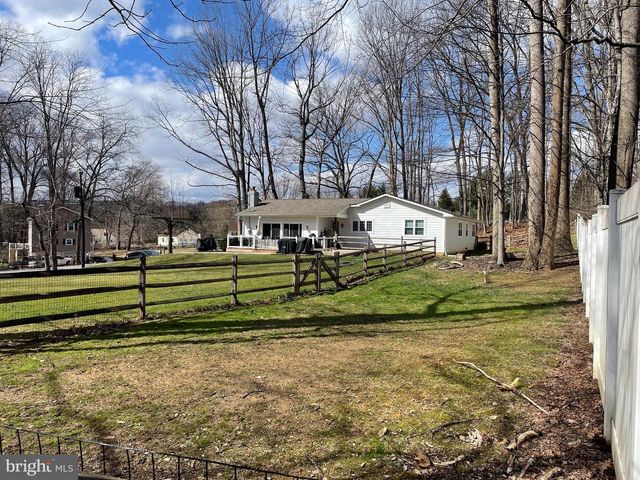 1185 WOODWARD DR, West Chester, PA 19380