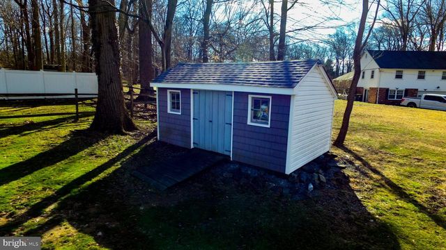 1185 WOODWARD DR, West Chester, PA 19380