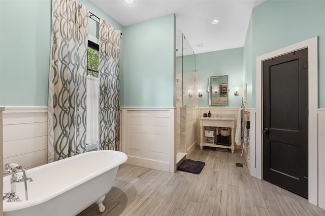 2000 N Lake Drive, Greenville, TX 75402