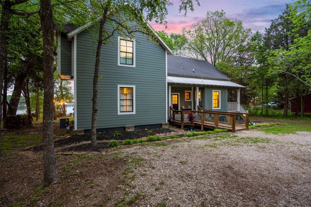 2000 N Lake Drive, Greenville, TX 75402