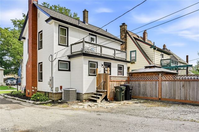 109 Stanford Avenue, Elyria, OH 44035