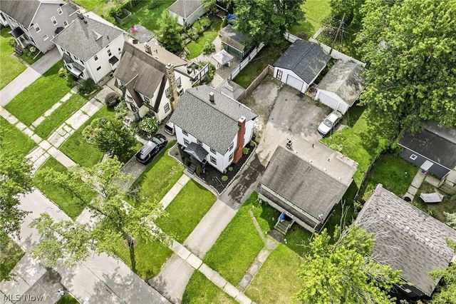 109 Stanford Avenue, Elyria, OH 44035