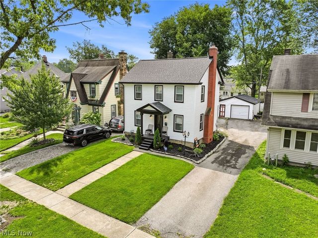 109 Stanford Avenue, Elyria, OH 44035