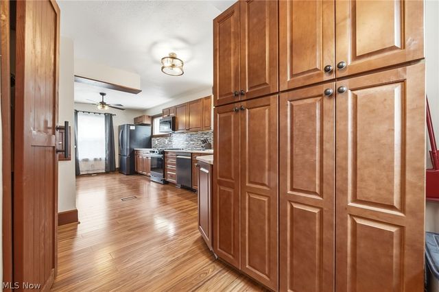 109 Stanford Avenue, Elyria, OH 44035